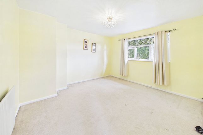 5, Kingston Road, Surrey photo 4