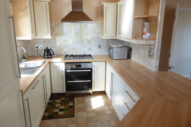 3 The Glade, Wickham Court, Southwick Road, North Boarhunt, Fareham photo 2