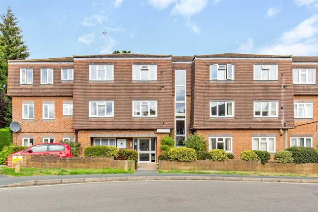 Thumbnail Flat to rent in Beatrice Lodge, Beatrice Road, Oxted