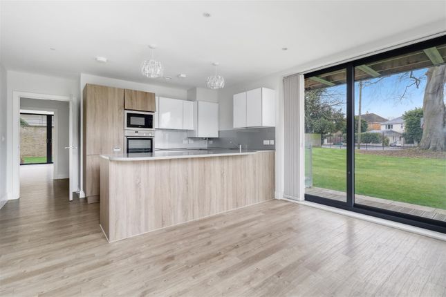 Apt 2, The Brook House, 1a Hatherley Road, Cheltenham photo 2