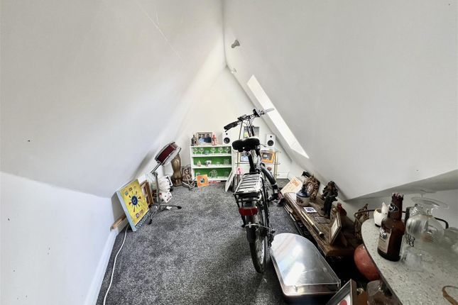 183B, Ramuz Drive, Westcliff-On-Sea photo 3