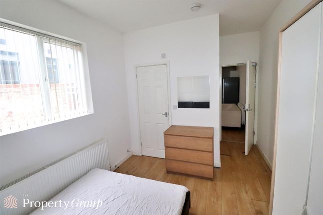 Room 2, 33, Walsgrave Road, Coventry photo 3