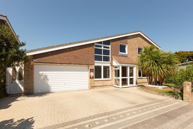 Detached house to rent in Cliff Field, Westgate-On-Sea