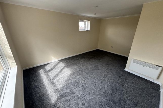 27, Lismore Drive, Darlington photo 4