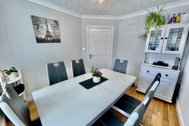 11, Southworth Way, Cleveleys photo 3