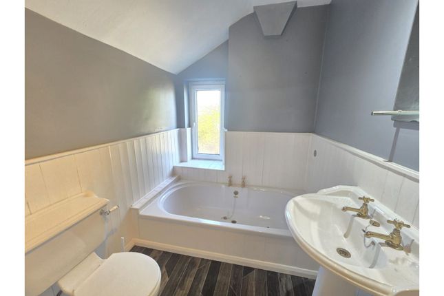 61, Windmill Street, Wednesbury photo 4