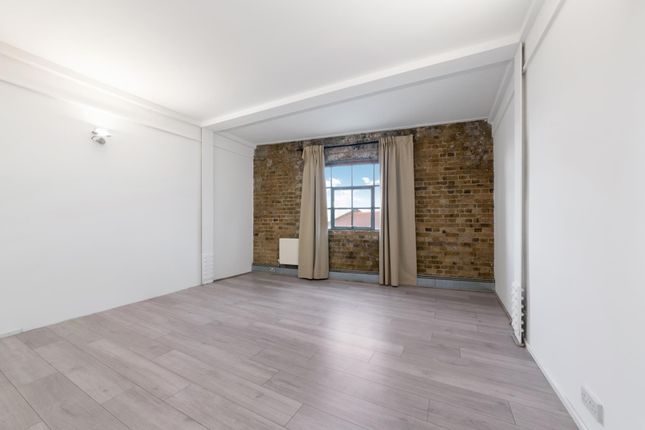 Flat 7 44, Orchard Place, London photo 3