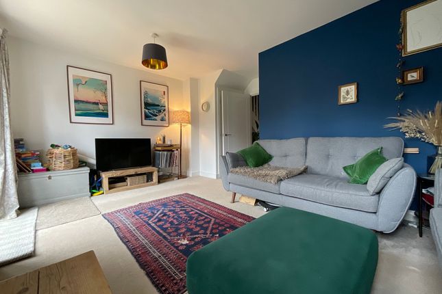 20 The Boulevard, Scarborough photo 3