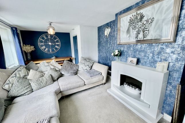 185, Dinmore Avenue, Blackpool photo 4