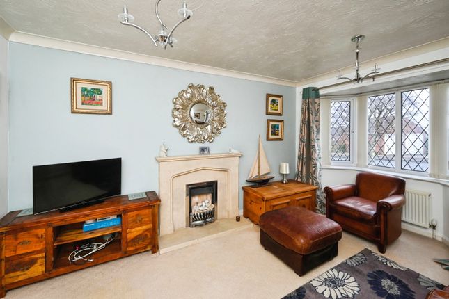 23, Thorpelands Avenue, Mansfield photo 2