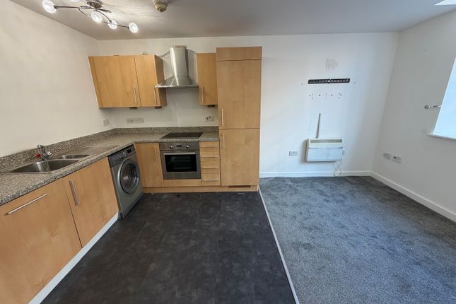 47, Leicester photo 3