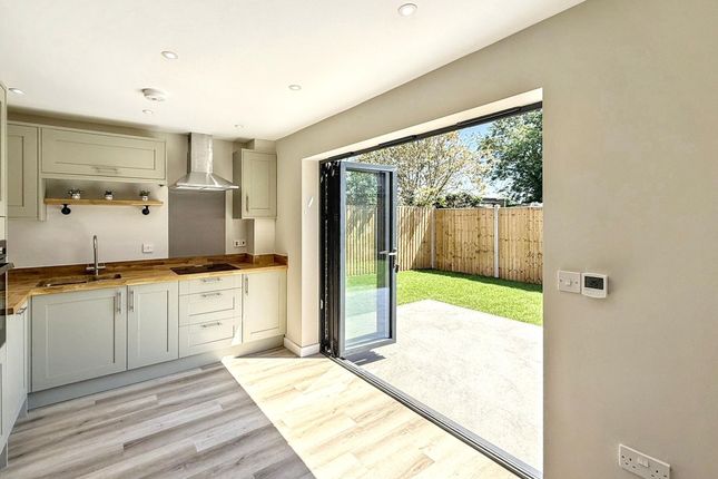 16a Greenways, Norwich photo 2