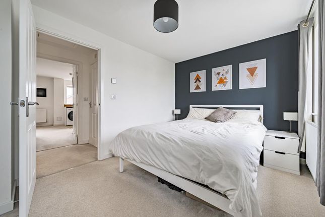 Maisonette for sale in Witney, Oxfordshire