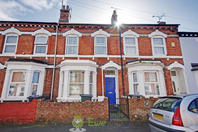 Terraced house to rent in Clement Street, Gloucester, 4