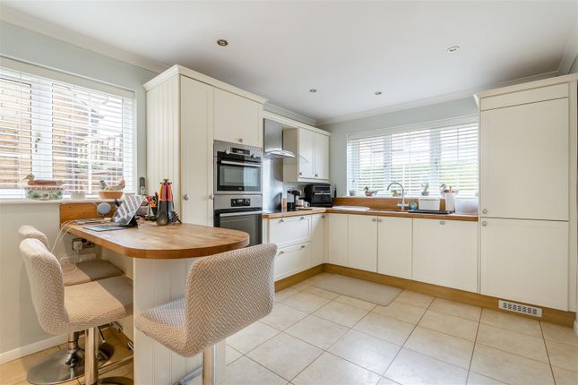 19, Onslow Road, Newent photo 3