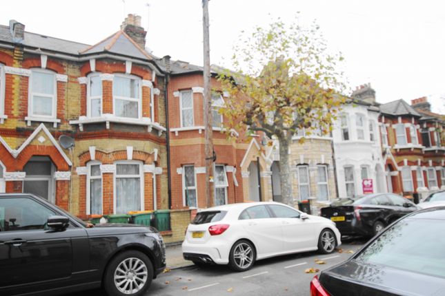 Terraced house for sale in Chaucer Road, London