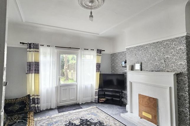 32, Copgrove Road, Leeds photo 5