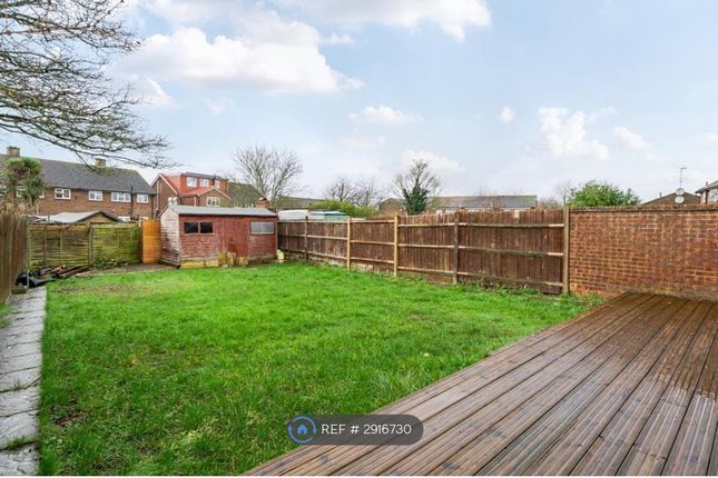 Cippenham Lane, Slough photo 3