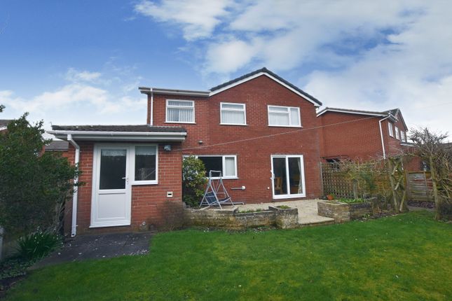 7, Holly Close, Market Drayton photo 2