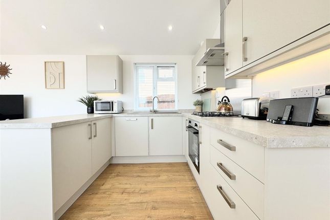 1 Clemens Avenue Tregunnel Park, Newquay photo 4