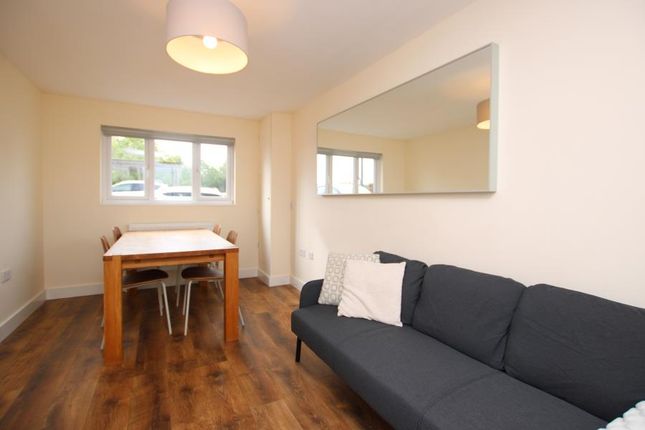 Home Leas Close, Bristol photo 4