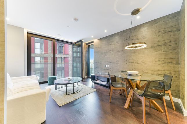 Thumbnail Flat to rent in Glacier House, The Residence, London