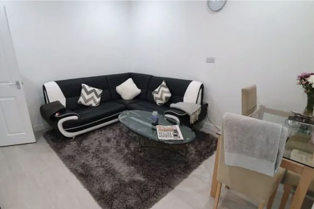 1, Spencer Avenue, Manchester photo 4