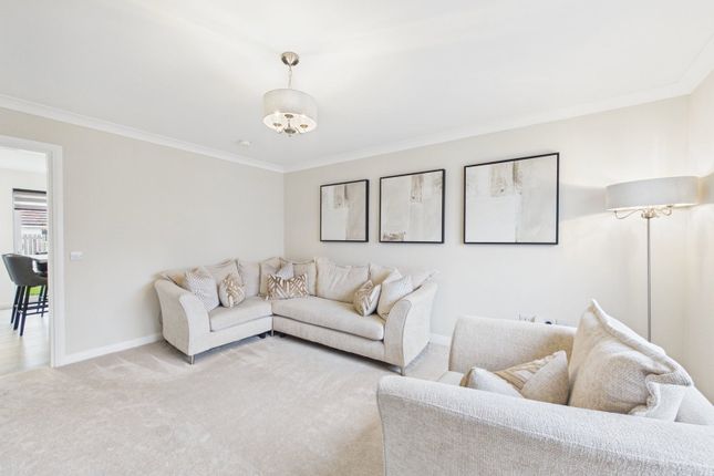54, Haremoss View, Whitburn photo 3