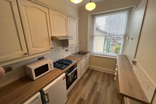 Flat 2, 7, CARDIFF photo 2