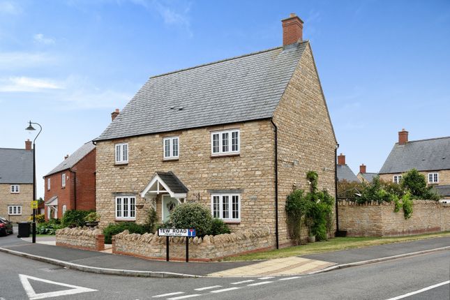 Thumbnail Detached house for sale in Tew Road, Roade