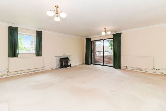 Flat 36, Roseberry Court Grandfield Avenue, Watford photo 2