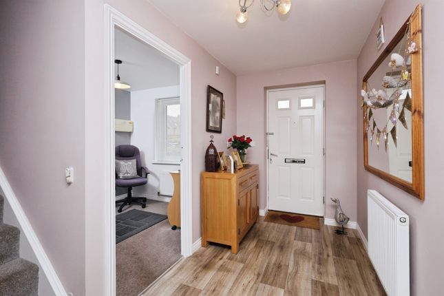 42, Lundy Walk, Hailsham photo 2