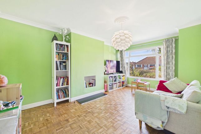 20, Rusper Road South, Worthing photo 2