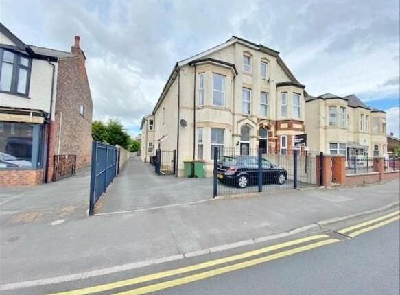 Thumbnail Flat to rent in Watling Street Road, Fulwood, Preston