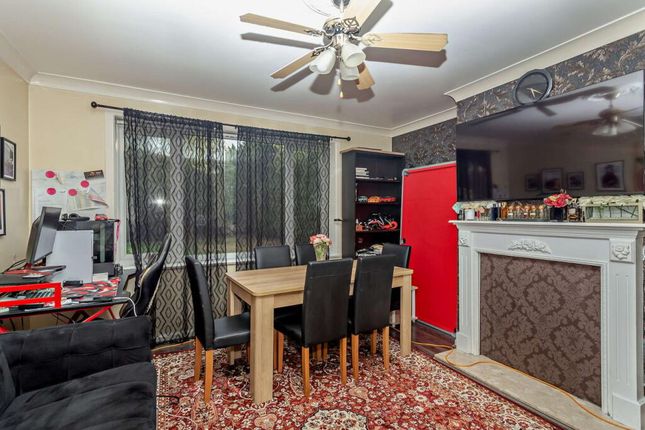 102, Amberton Road, Leeds photo 2