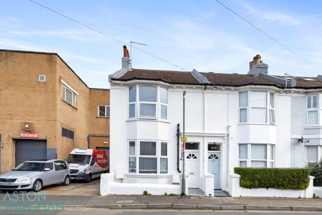 End terrace house for sale in Malvern Street, Hove