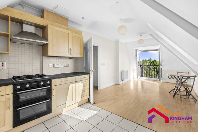 16, Juniper Court, Flackwell Heath photo 3