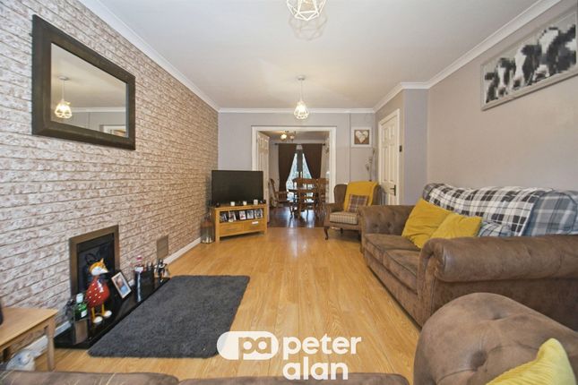 10, Eagle View, Bridgend photo 4