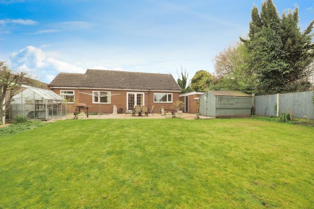 Thumbnail Detached bungalow for sale in Akeferry Road, Doncaster