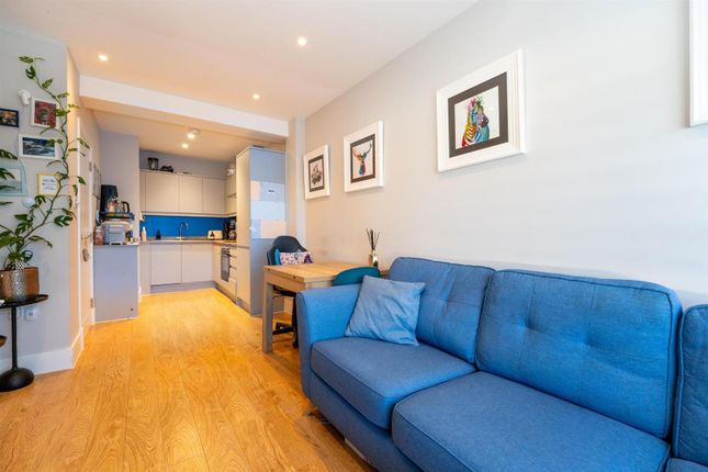 Flat 10, 111-125, Shenley Road, Borehamwood photo 4