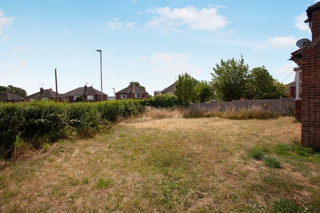 8, Leasegate Road, Rotherham photo 4