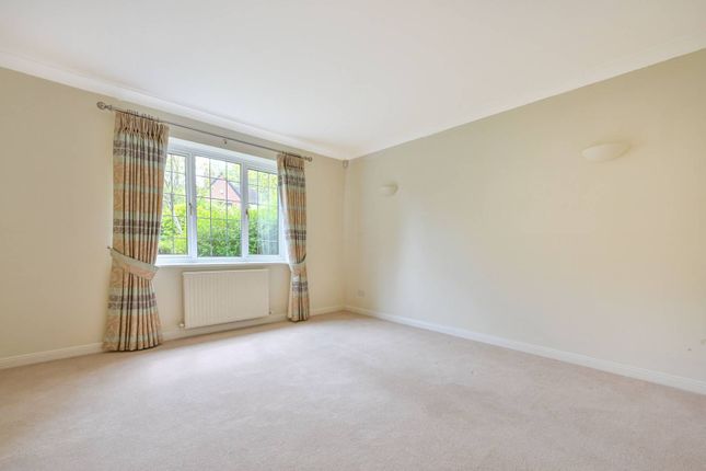 Thumbnail Detached house to rent in Heathway, East Horsley, Leatherhead