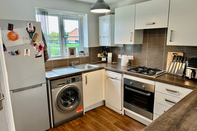Fenton Close, Doncaster photo 3