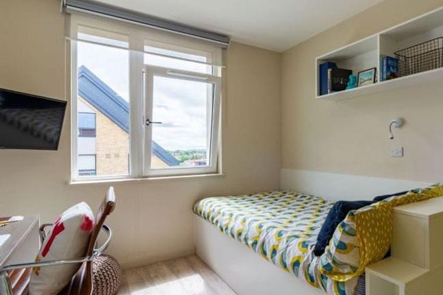 Flat to rent in Bampfylde Street, Exeter
