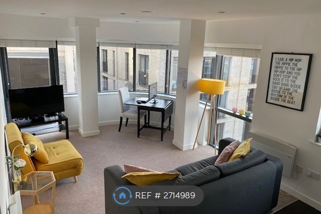 Open Bright Lounge Area