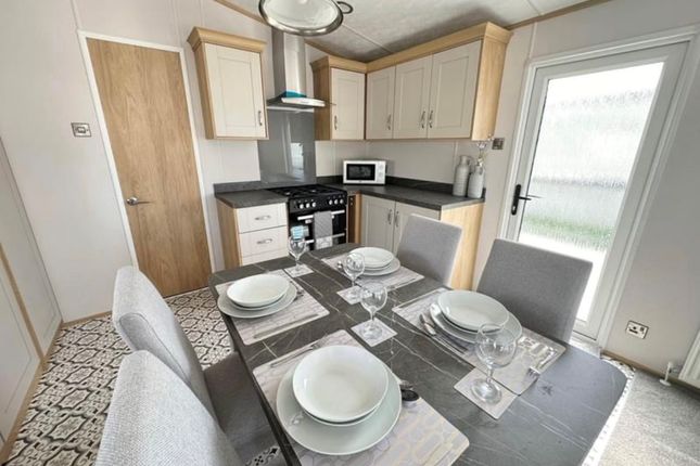 Carnaby Highgrove Brookwood,, Brooklyn Holiday Park, Gravel Lane, Southport photo 2
