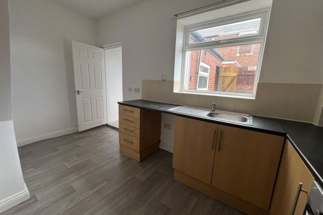10, Oxford Street, Eldon Lane, BISHOP AUCKLAND photo 5