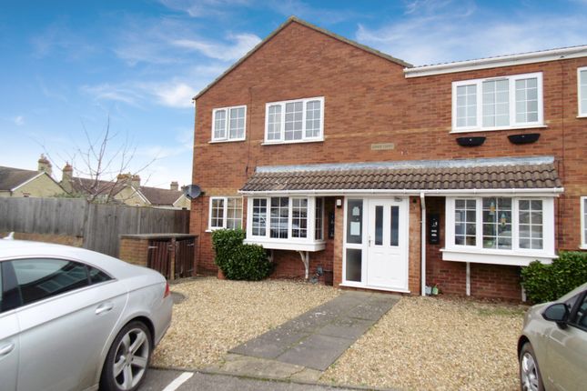 Thumbnail Flat for sale in Anoop Court, Biggleswade