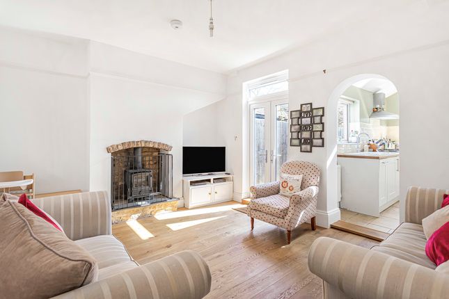 75, Whitton Dene, Hounslow photo 2