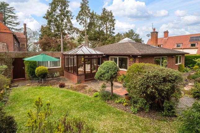Thumbnail Detached bungalow for sale in Kenilworth Road, Leamington Spa, Warwickshire